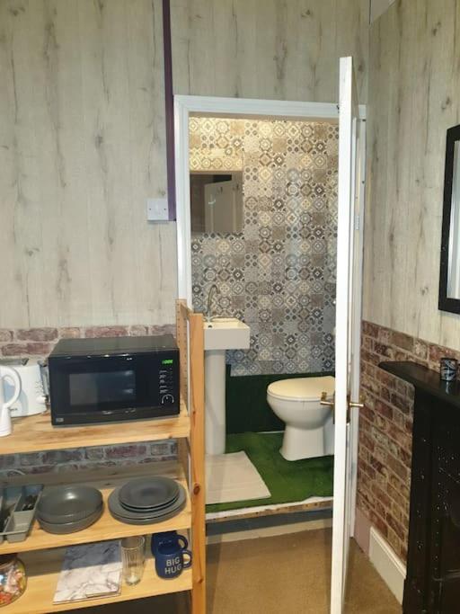 Spacious Bedroom With Private Bathroom. Abbey Wood 외부 사진